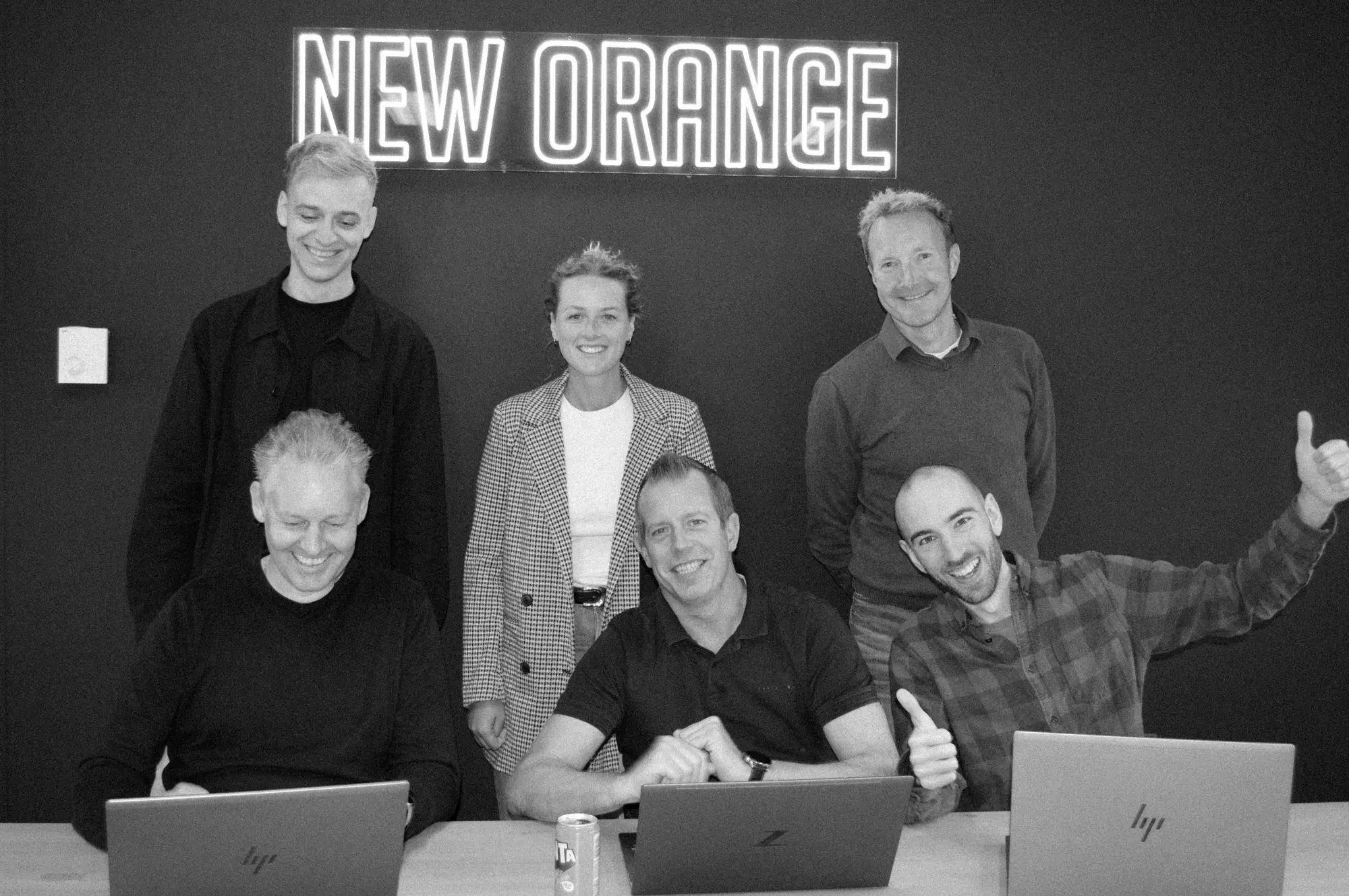 Teamphoto with six colleagues.