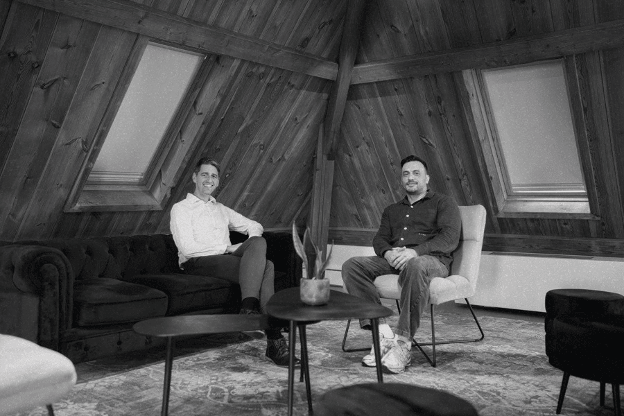 Colleagues interview Emerce